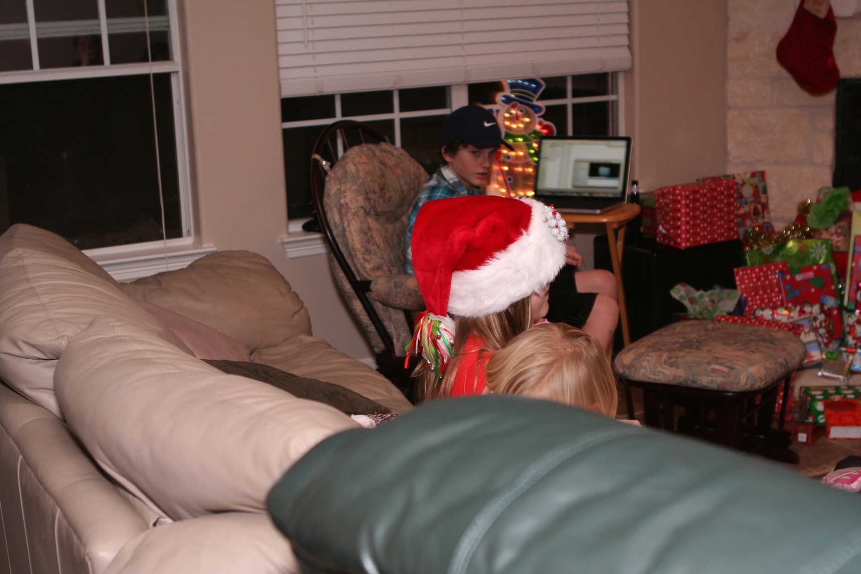 2012-12-24 035 Christmas Eve at T&S.jpg